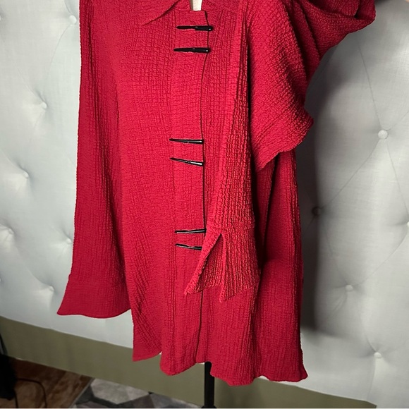 3/$20 💥 Indigo Moon Red Tunic Top Lagenlook Bell Sleeve Button Front Collared - Picture 10 of 16